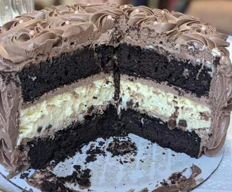 Chocolate Cake Cheesecake